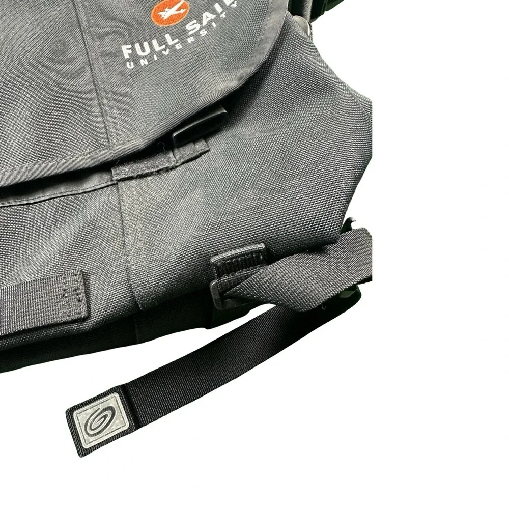 Timbuk2 Classic Messenger Bag Jet Black Full Sail University Size M 1108-4-6114